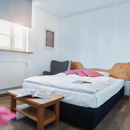 브로이어스 뤼데스하이머 슐로스 4*