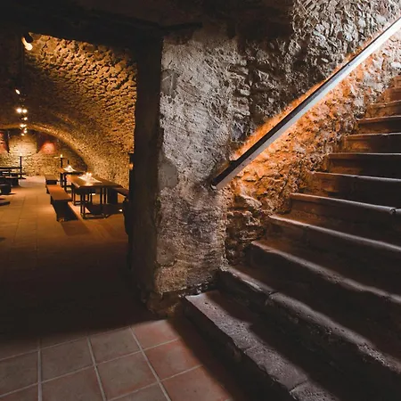 Breuer's Ruedesheimer Schloss روديسهايم ام رين