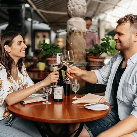 브로이어스 뤼데스하이머 슐로스 4*