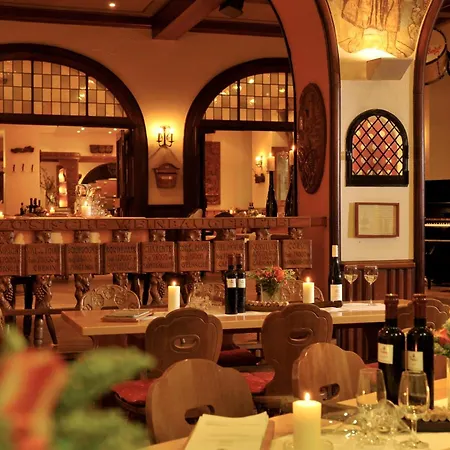 호텔 브로이어스 뤼데스하이머 슐로스