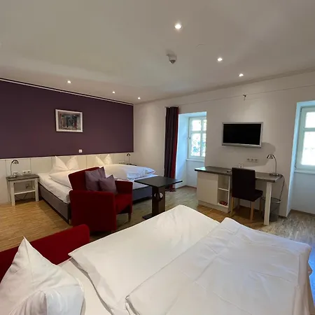 Hotel Breuer's Ruedesheimer Schloss Rüdesheim am Rhein