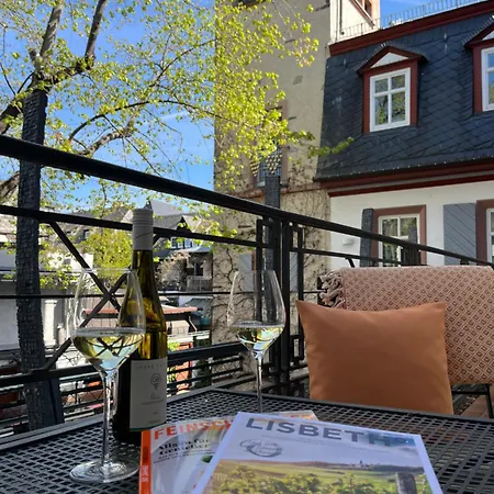 Breuer's Ruedesheimer Schloss Rüdesheim am Rhein