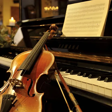 Breuer's Ruedesheimer Schloss