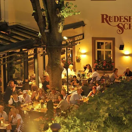 Breuer's Ruedesheimer Schloss روديسهايم ام رين