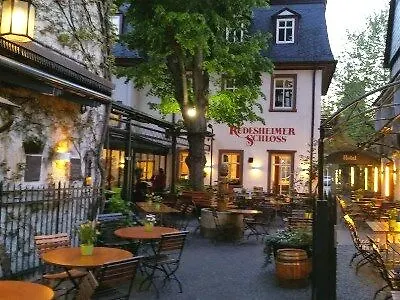 브로이어스 뤼데스하이머 슐로스 호텔 4*