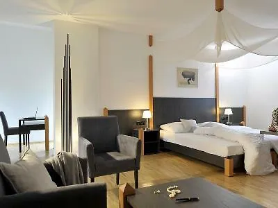 브로이어스 뤼데스하이머 슐로스 호텔 로데스하임암라인