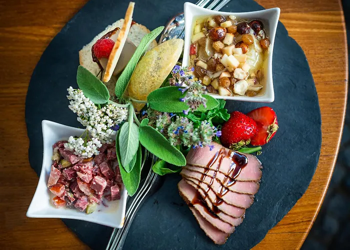 Breuer's Ruedesheimer Schloss Rüdesheim am Rhein