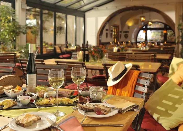 Breuer's Ruedesheimer Schloss Rüdesheim am Rhein